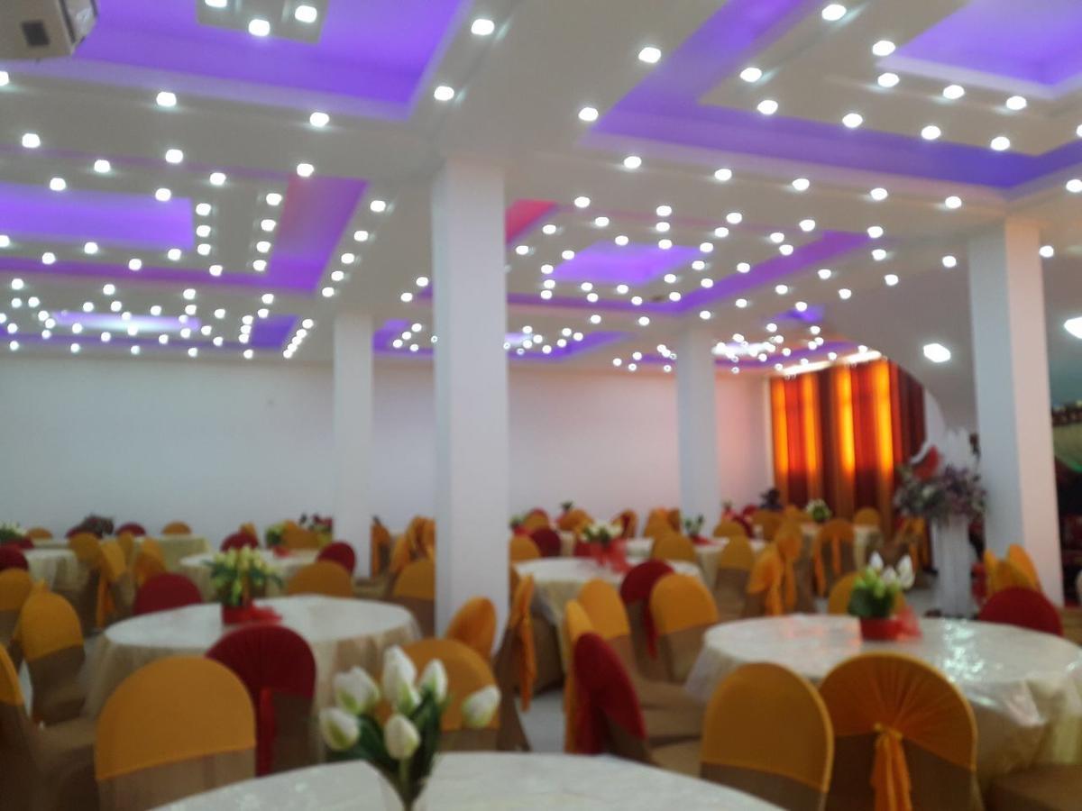 Angunakolapelessa Avanya Hotel And Reception Hall מראה חיצוני תמונה